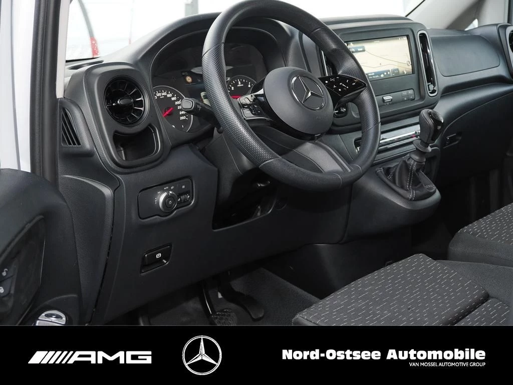 Mercedes-Benz-Vito-image-5