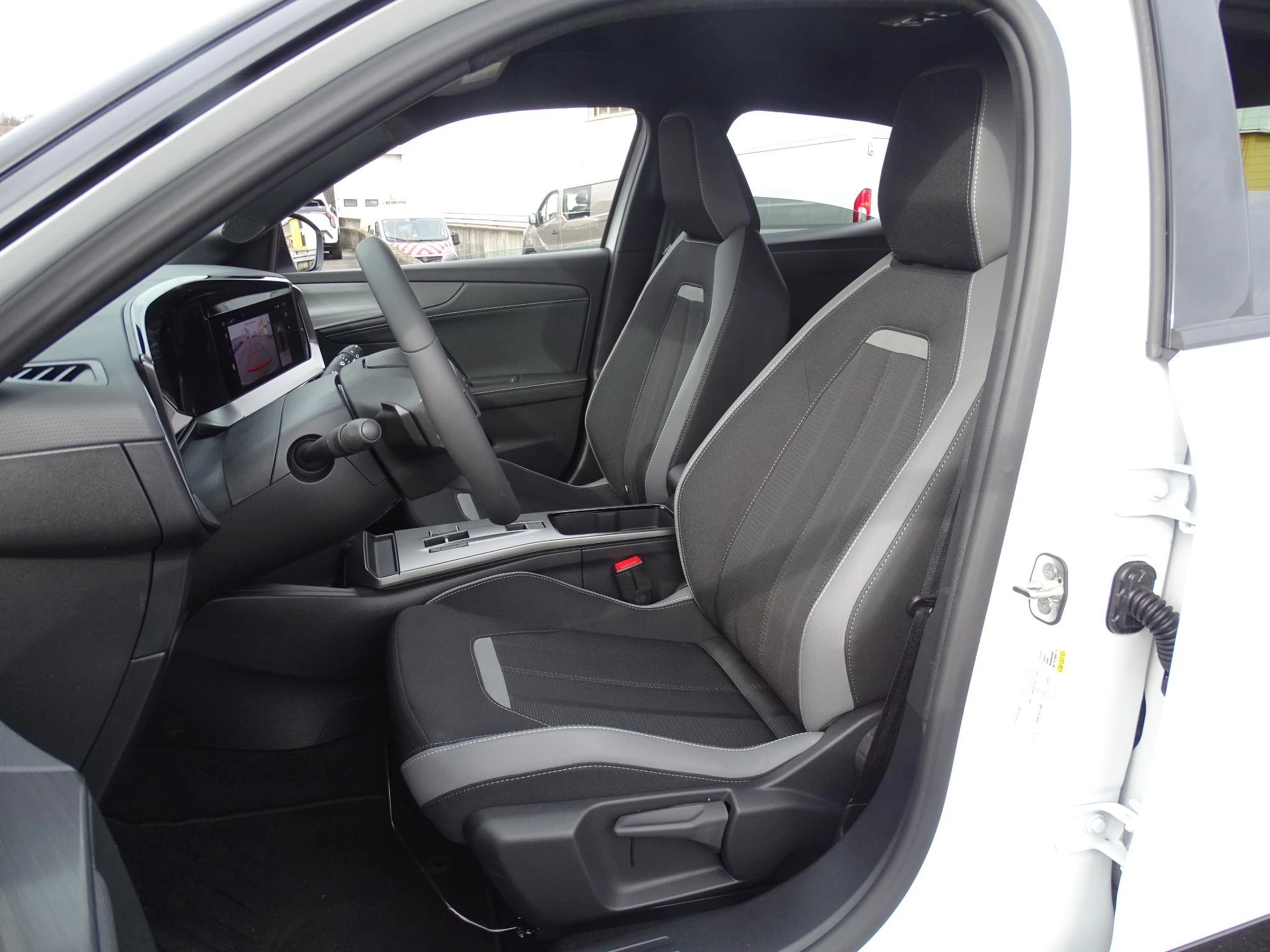 Opel-Mokka-image-10