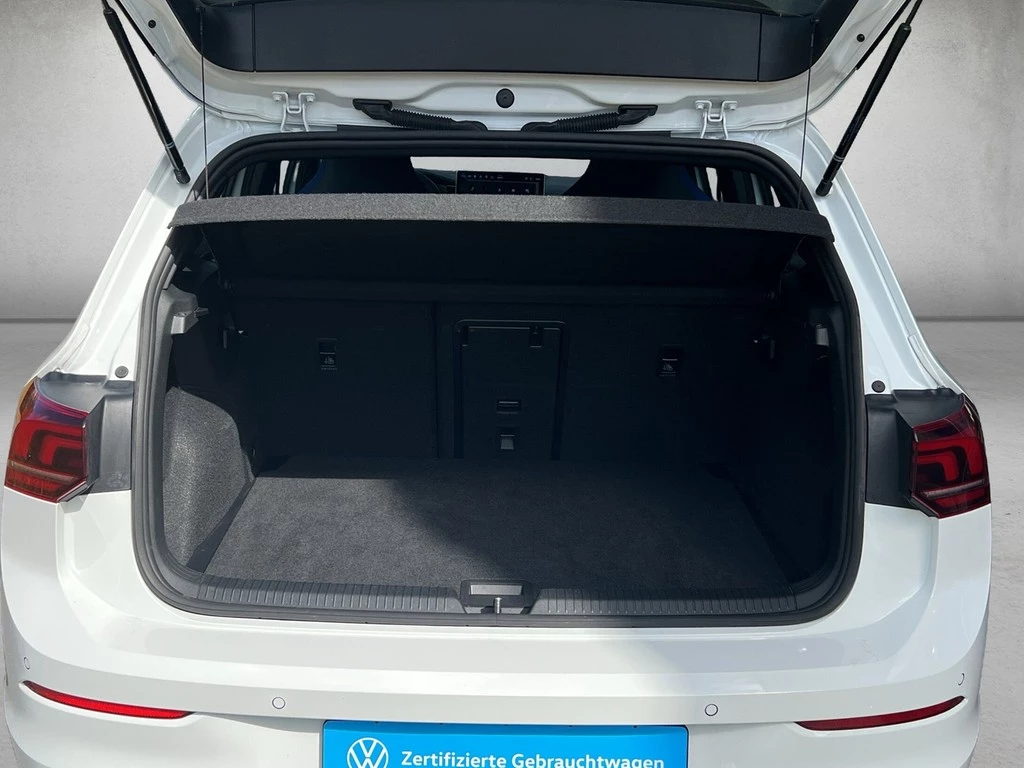 Volkswagen Golf VIII Lim. 2.0 TSI 4Motion DSG R *360°*