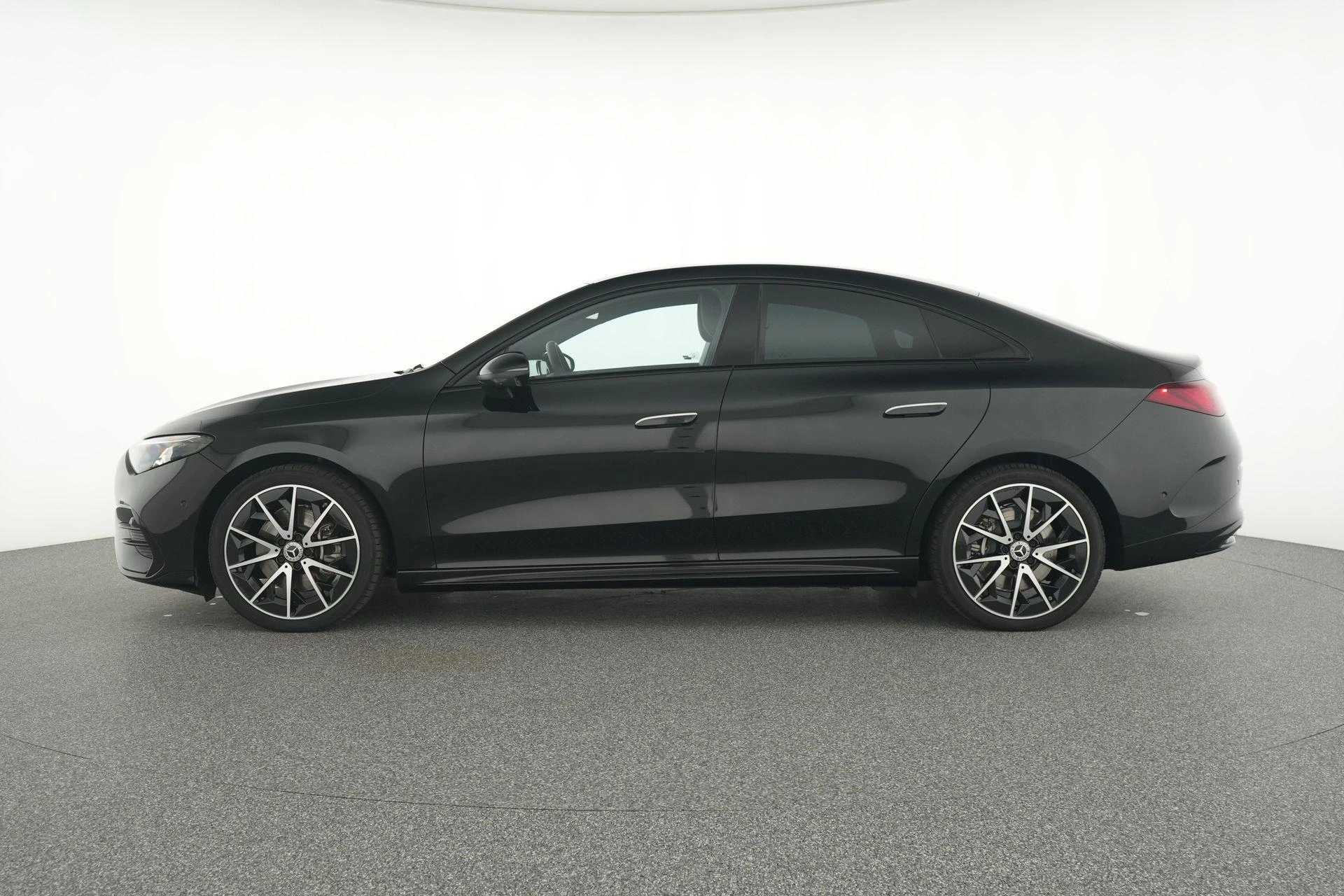 Mercedes-Benz-CLA-image-7