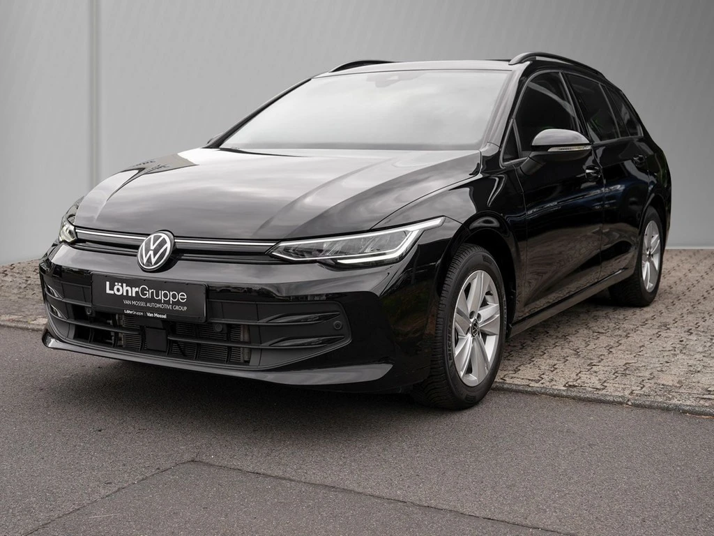 Volkswagen Golf VIII Variant 1,5TSI Life,AHK,LED,ACC Lenkrad/Sitzheizung,Climatronic,ALU 16"