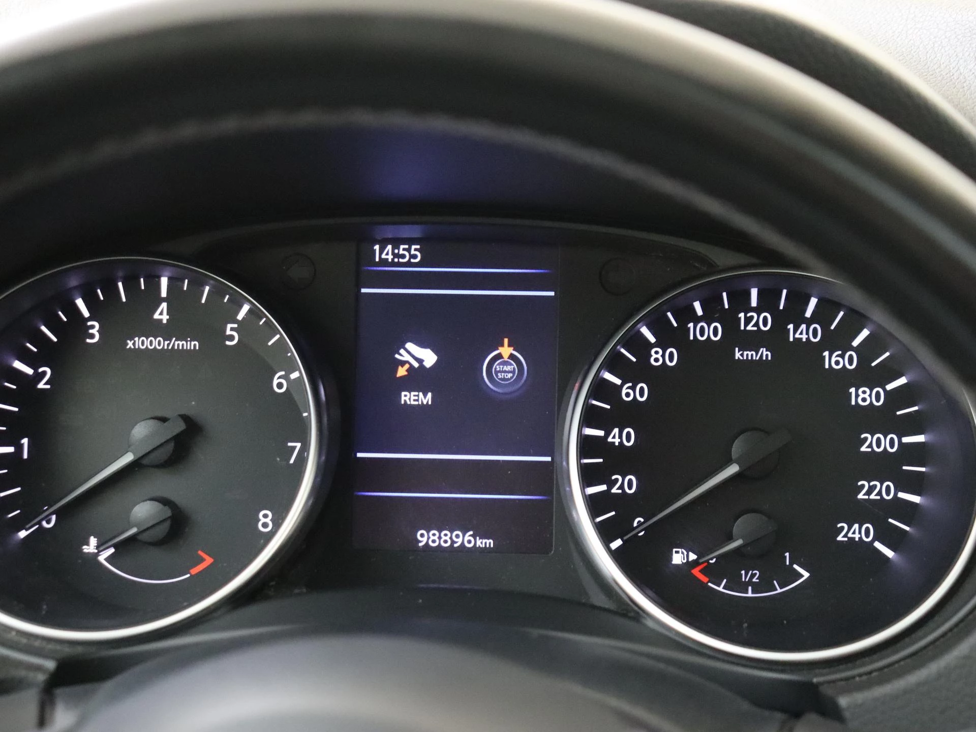 Nissan-QASHQAI-image-11