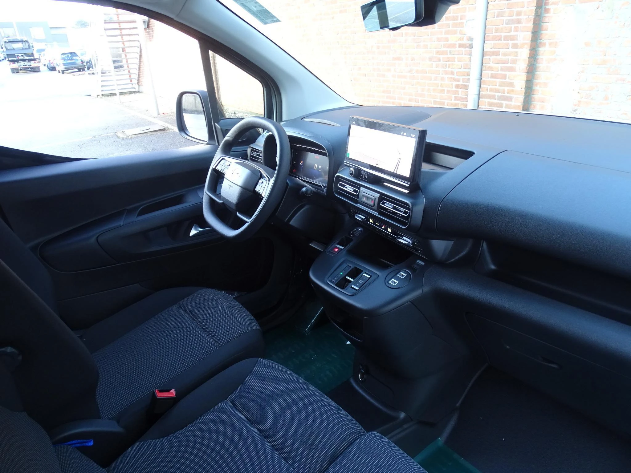 Opel-Combo-e-image-7