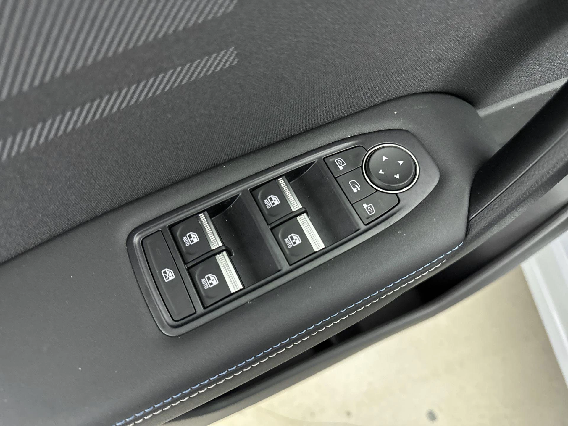 Renault-Captur-image-19