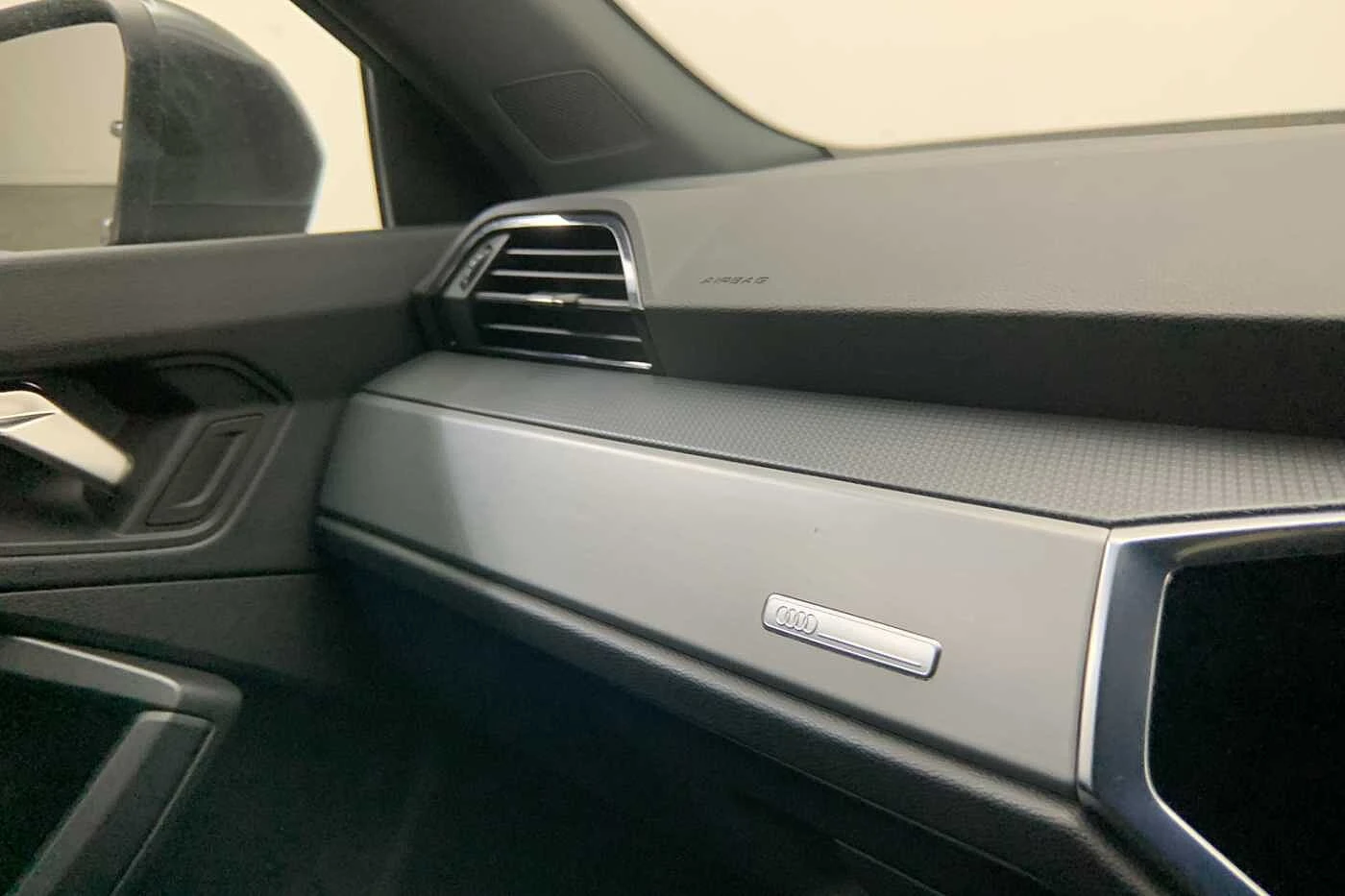 Audi-Q3-image-18