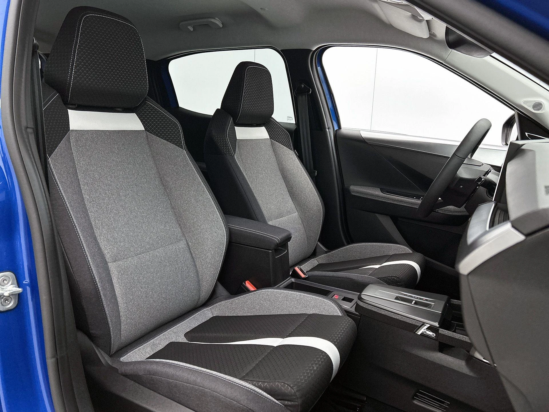 Opel-Frontera-image-36