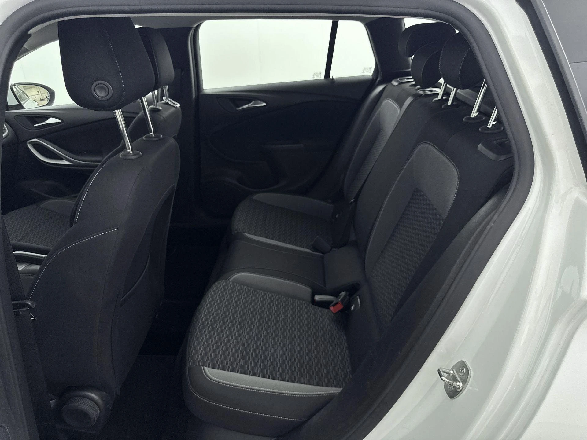 Opel Astra Sports Tourer 1.2 Launch Edition