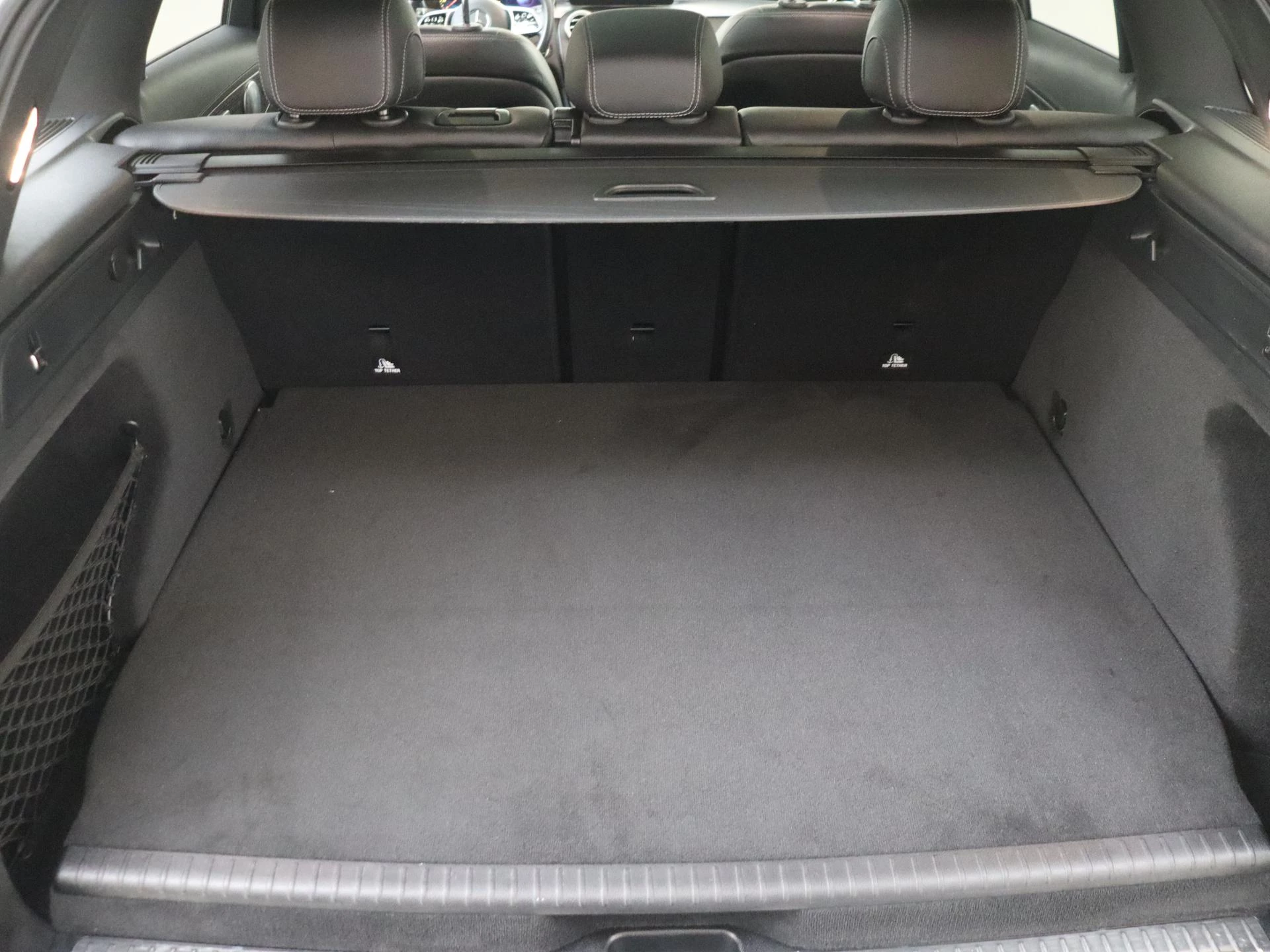 Mercedes-Benz-GLC-image-34