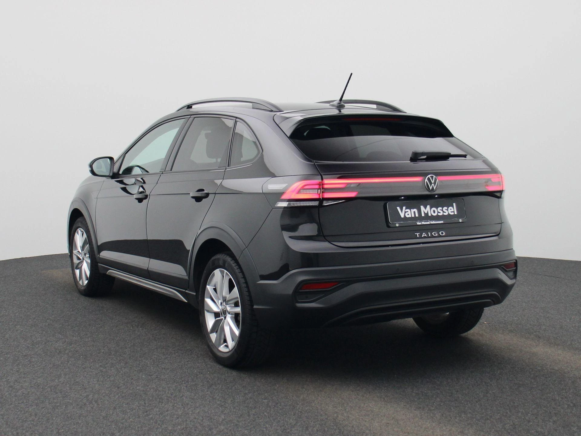 Volkswagen-Taigo-image-1