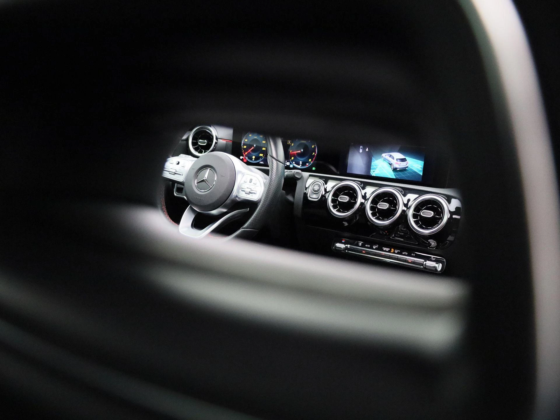 Mercedes-Benz A-Klasse 180 Business Solution AMG