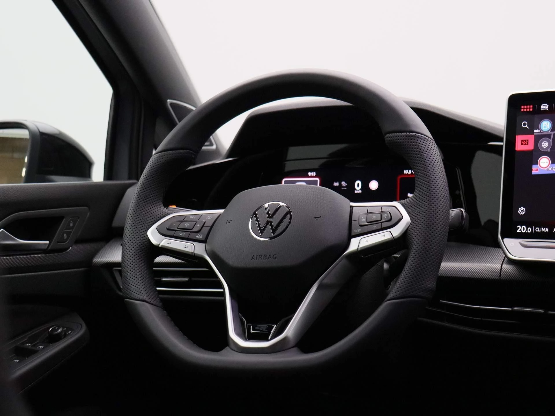 Volkswagen-Golf-image-45