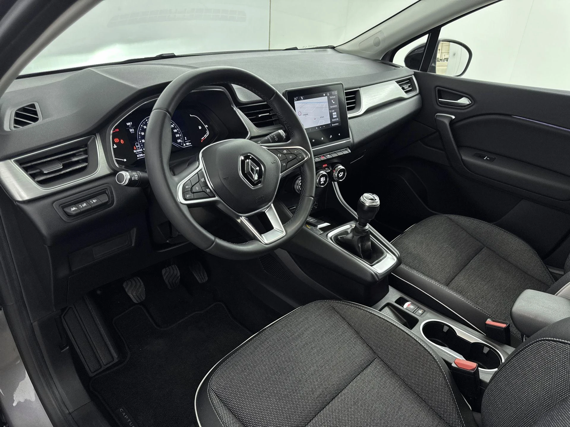 Renault-Captur-image-7
