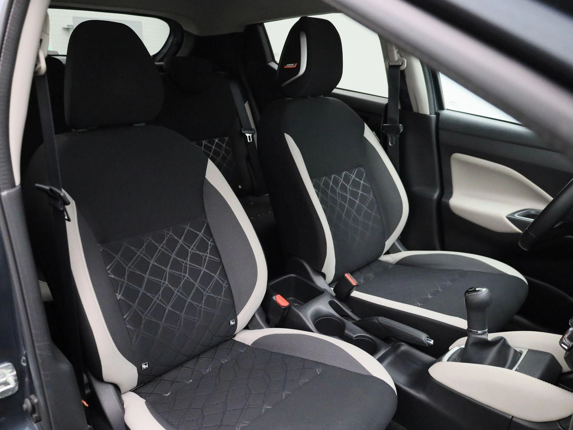 Nissan-Micra-image-31