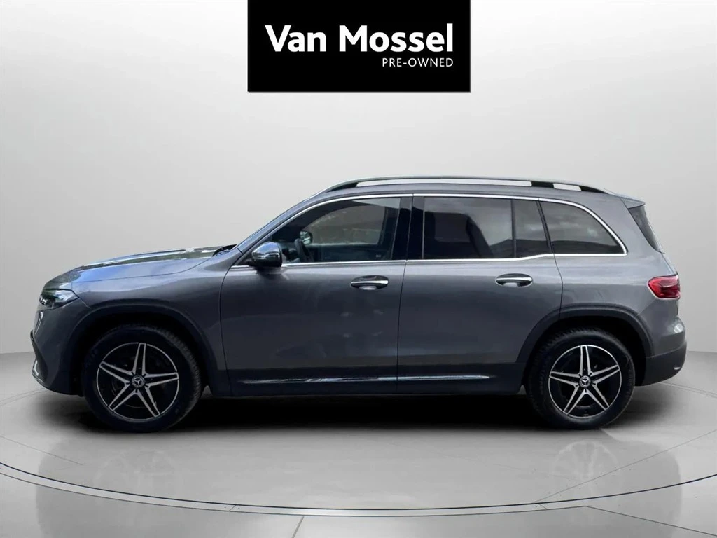 Mercedes-Benz-EQB-image-7