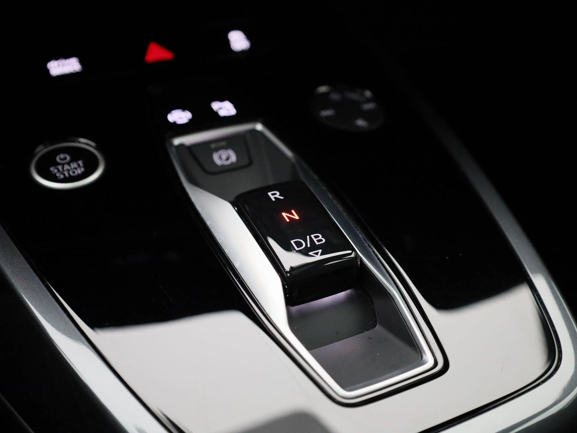 Audi-Q4 e-tron-image-18