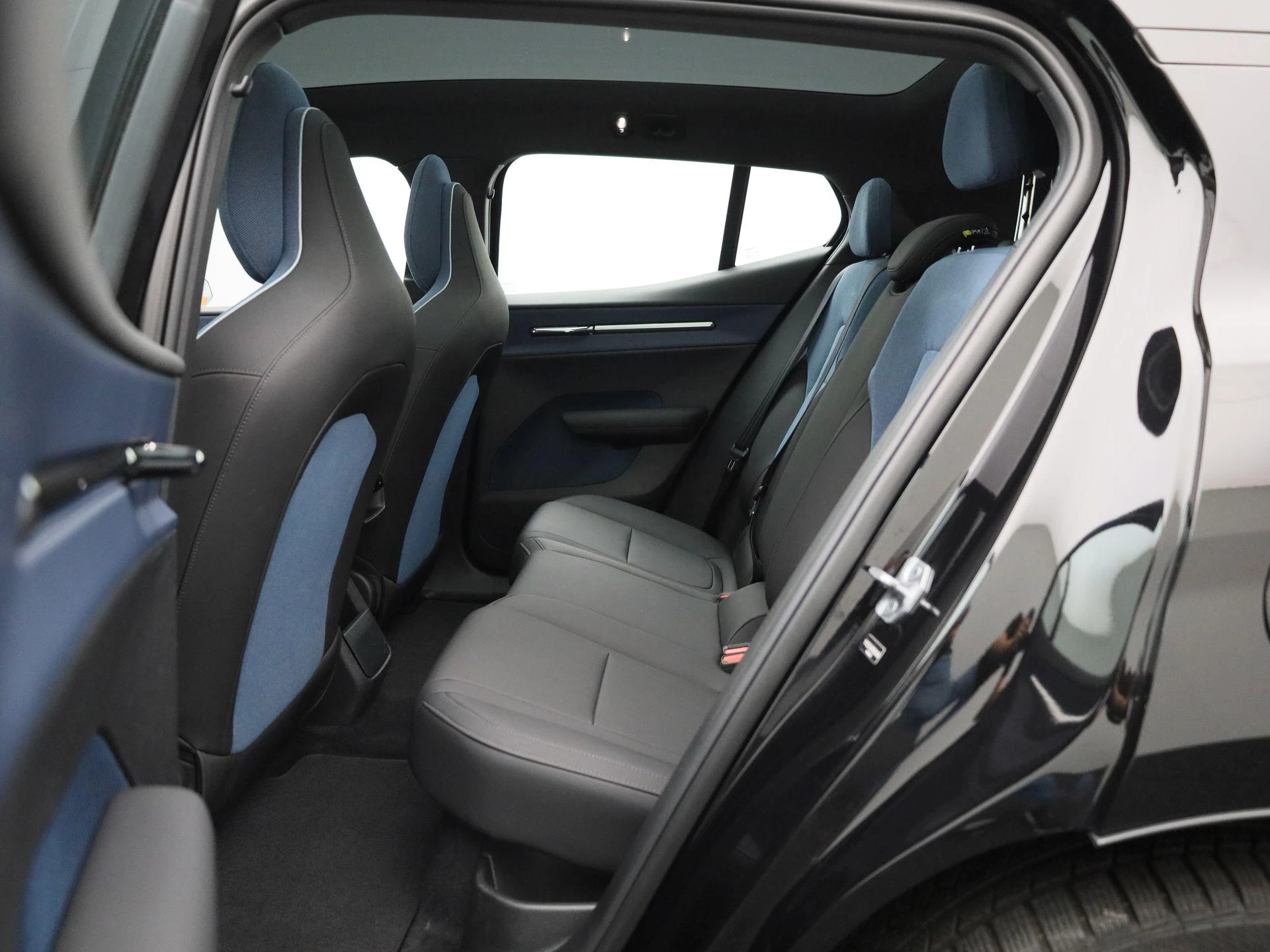Volvo-EX30-image-10