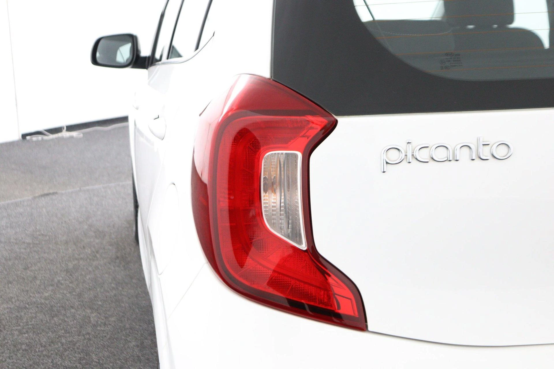Kia Picanto 1.0 DPi DynamicLine Automat |