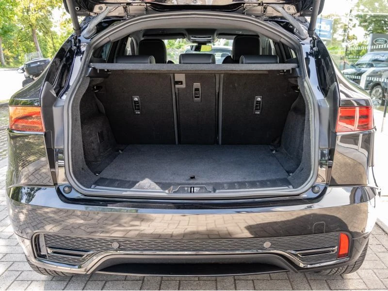 Jaguar-E-PACE-image-26