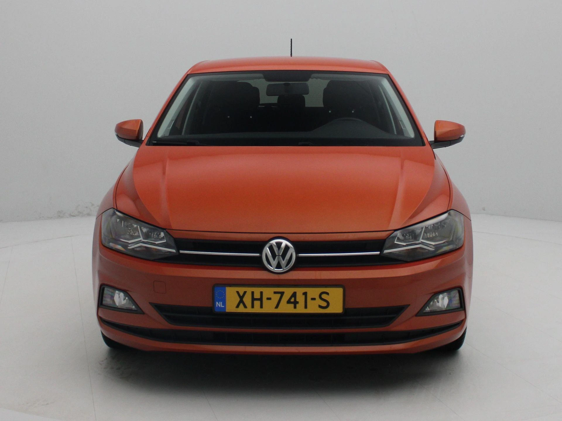 Volkswagen-Polo-image-3
