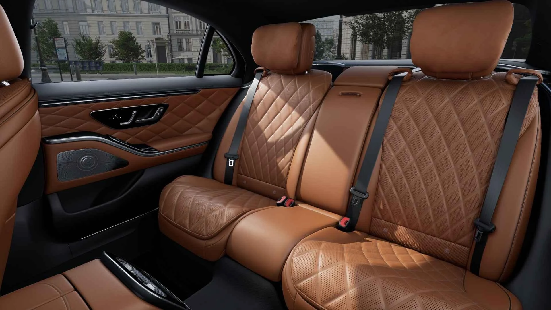 Mercedes-Benz-S-Klasse-image-10