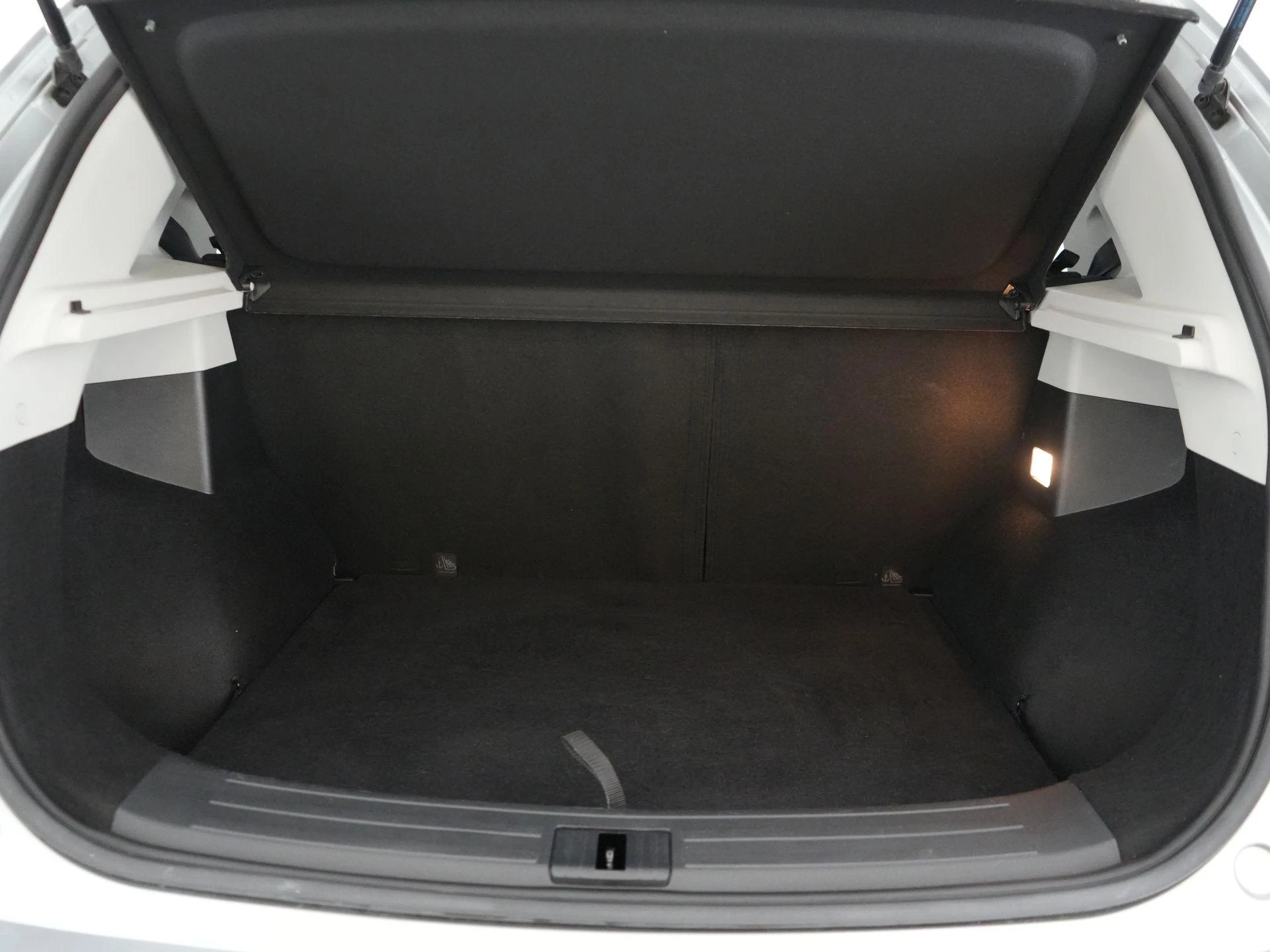 MG ZS ICE 1.0 AT LUXURY FWD