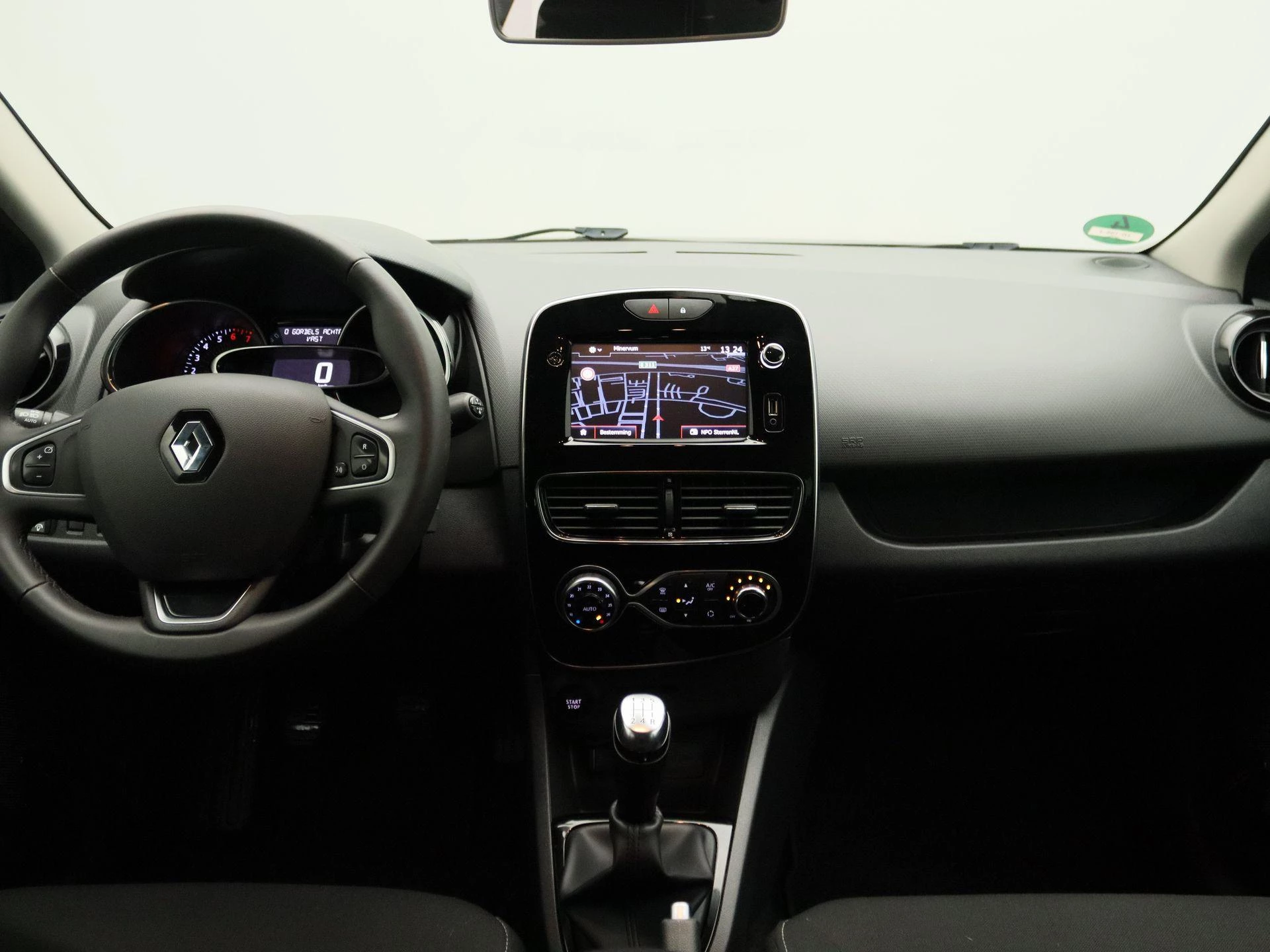 Renault-Clio-image-6