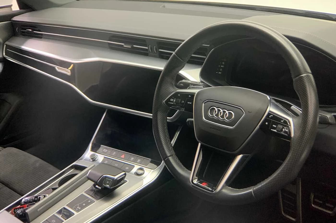 Audi-A6-image-5