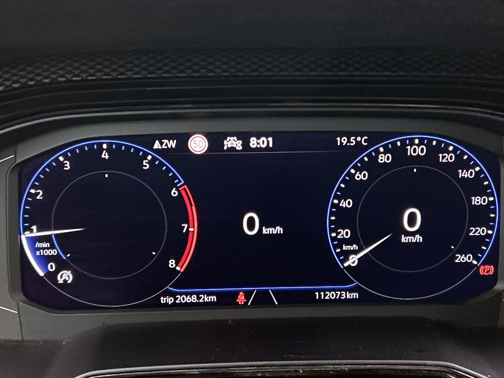 Volkswagen-Polo-image-8