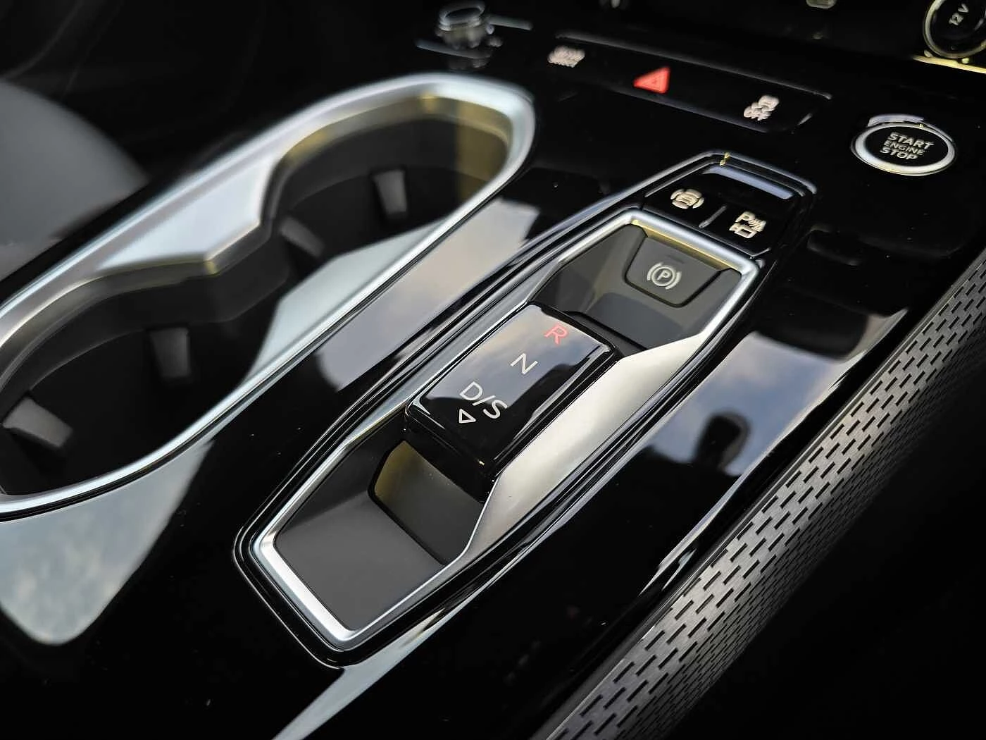 Audi-A6-image-7