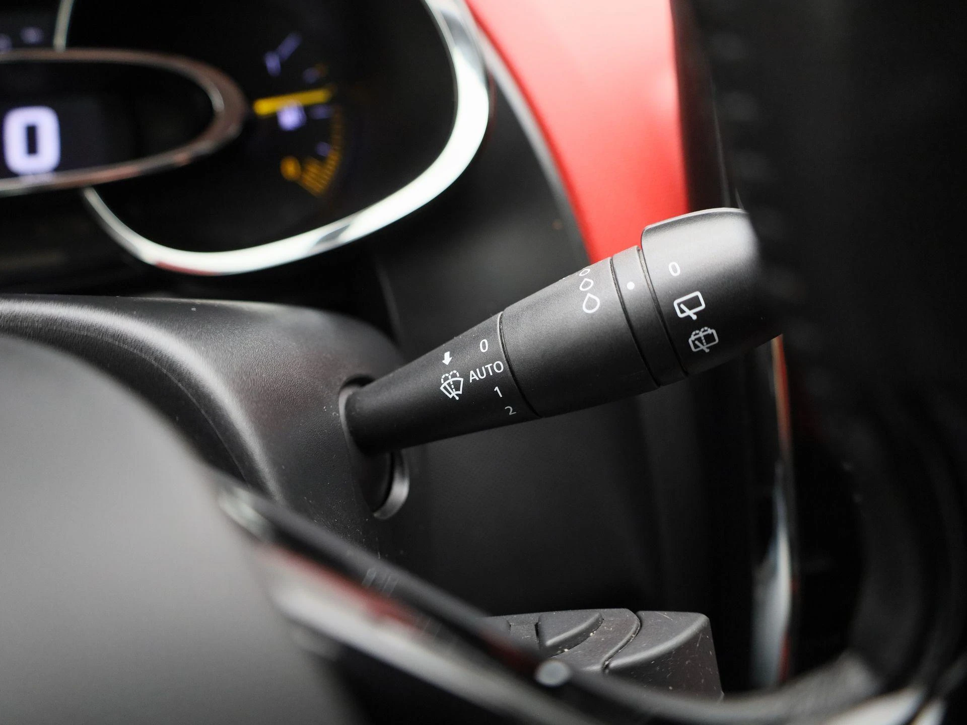Renault-Clio-image-19