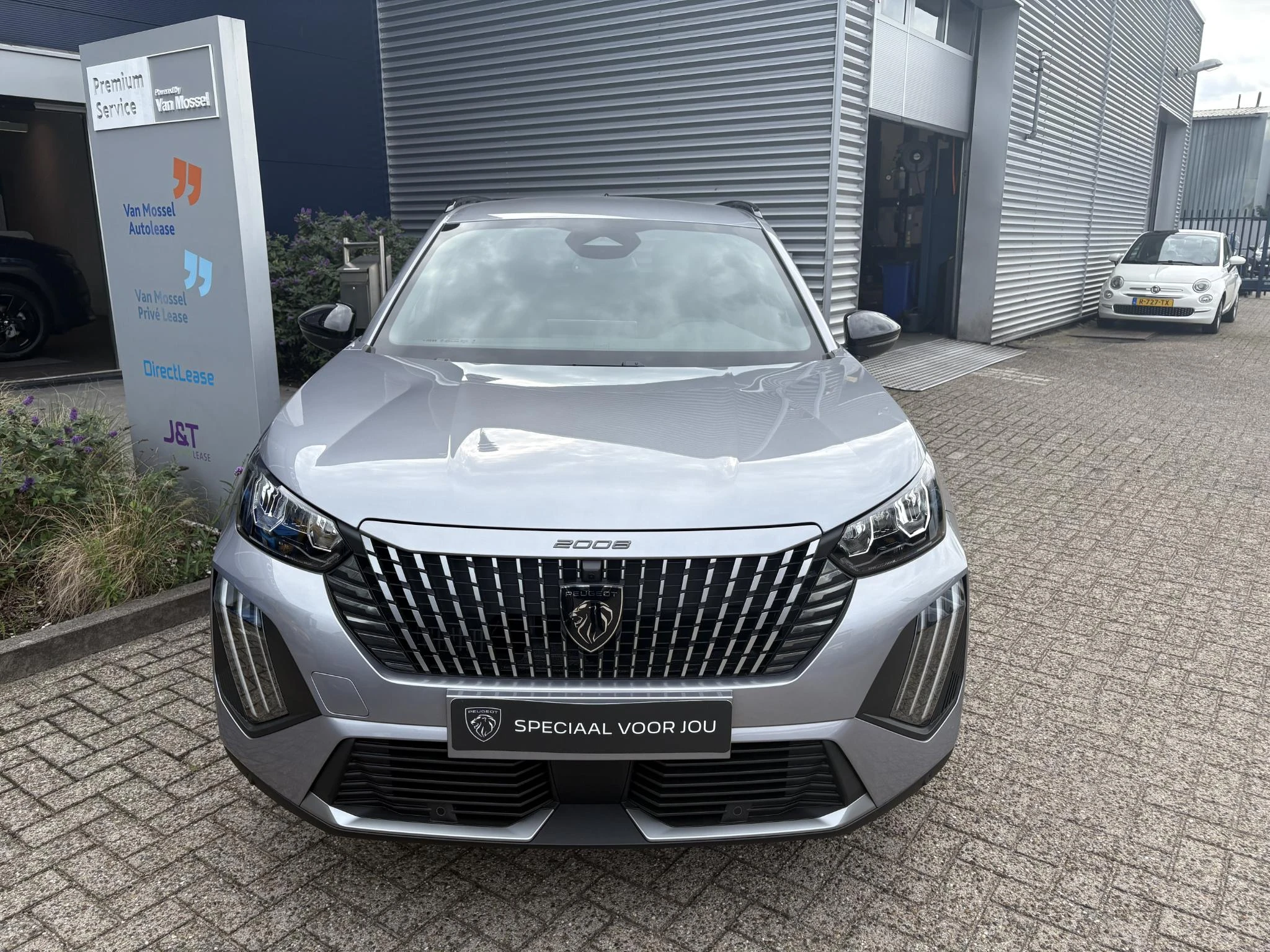 Peugeot-2008-image-4