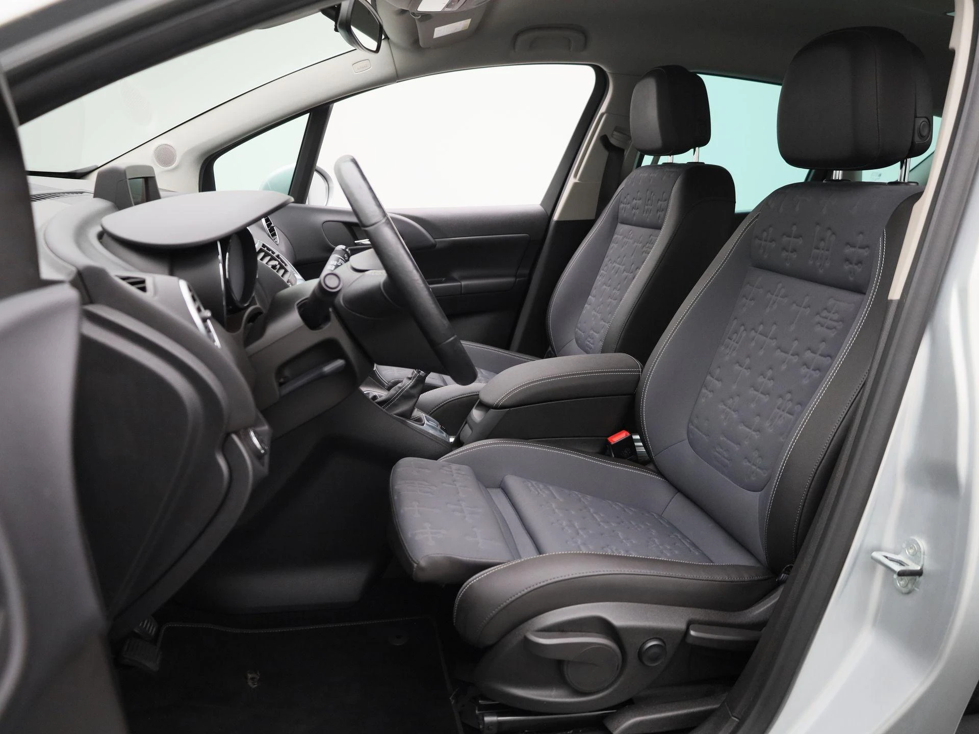 Opel-Meriva-image-10