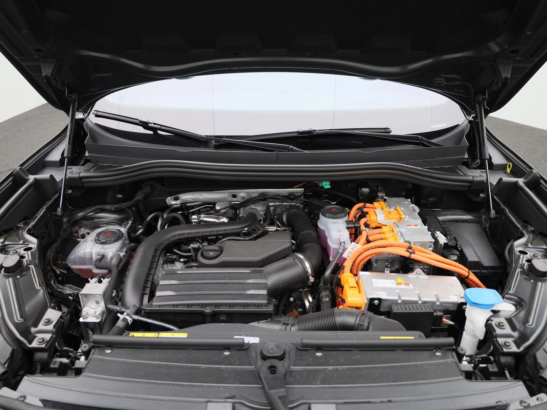Volkswagen-Tiguan-image-51
