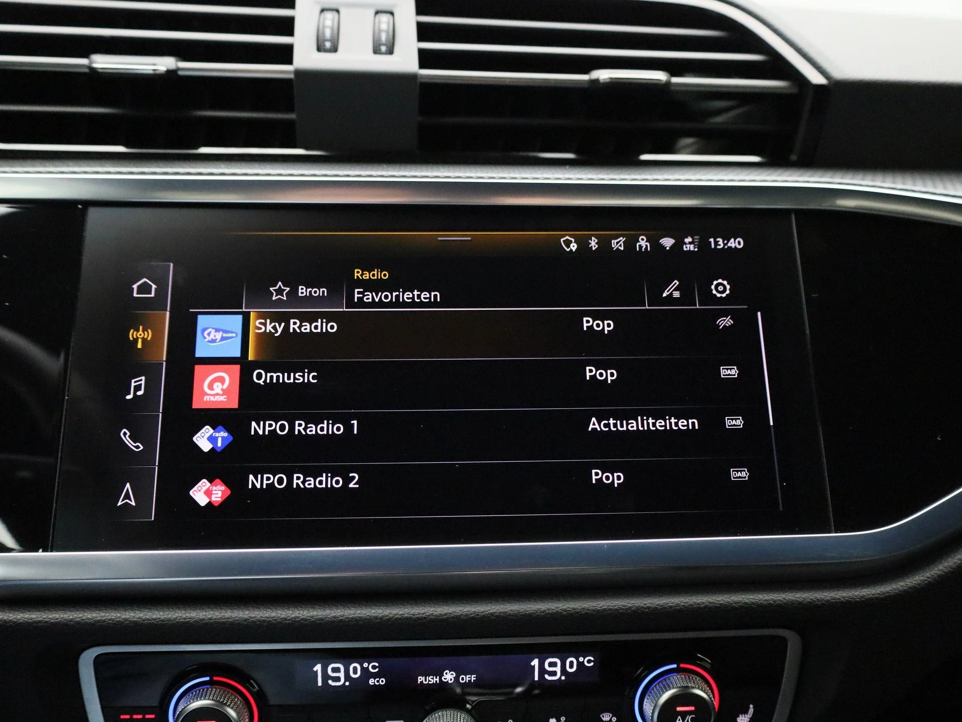 Audi-Q3-image-18
