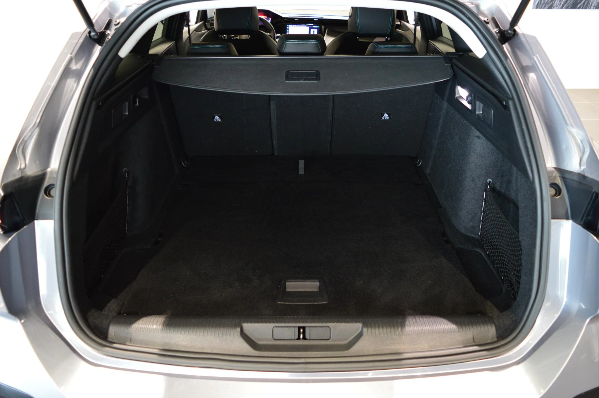 Peugeot-308-image-18