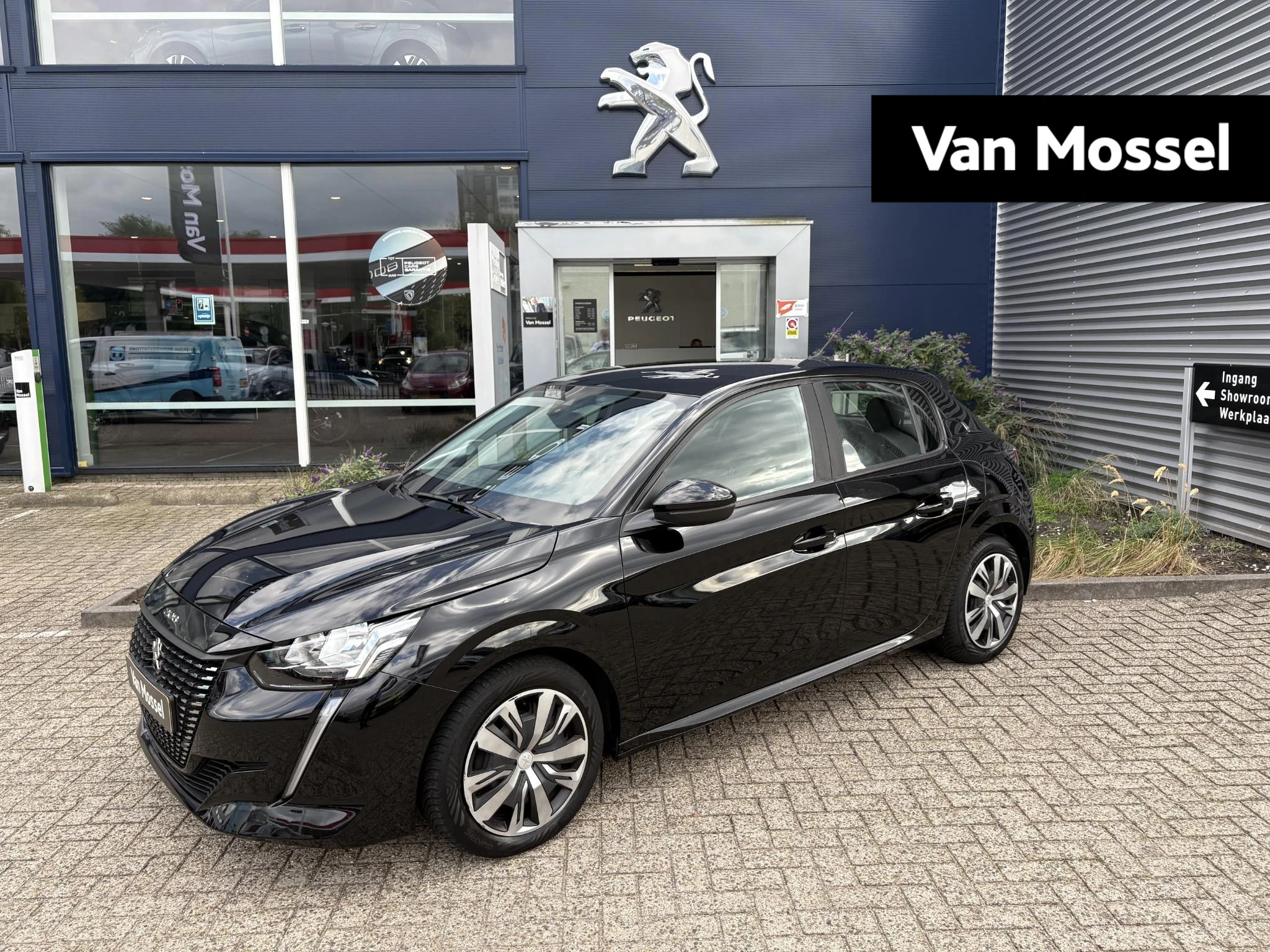 Peugeot-208-image-0