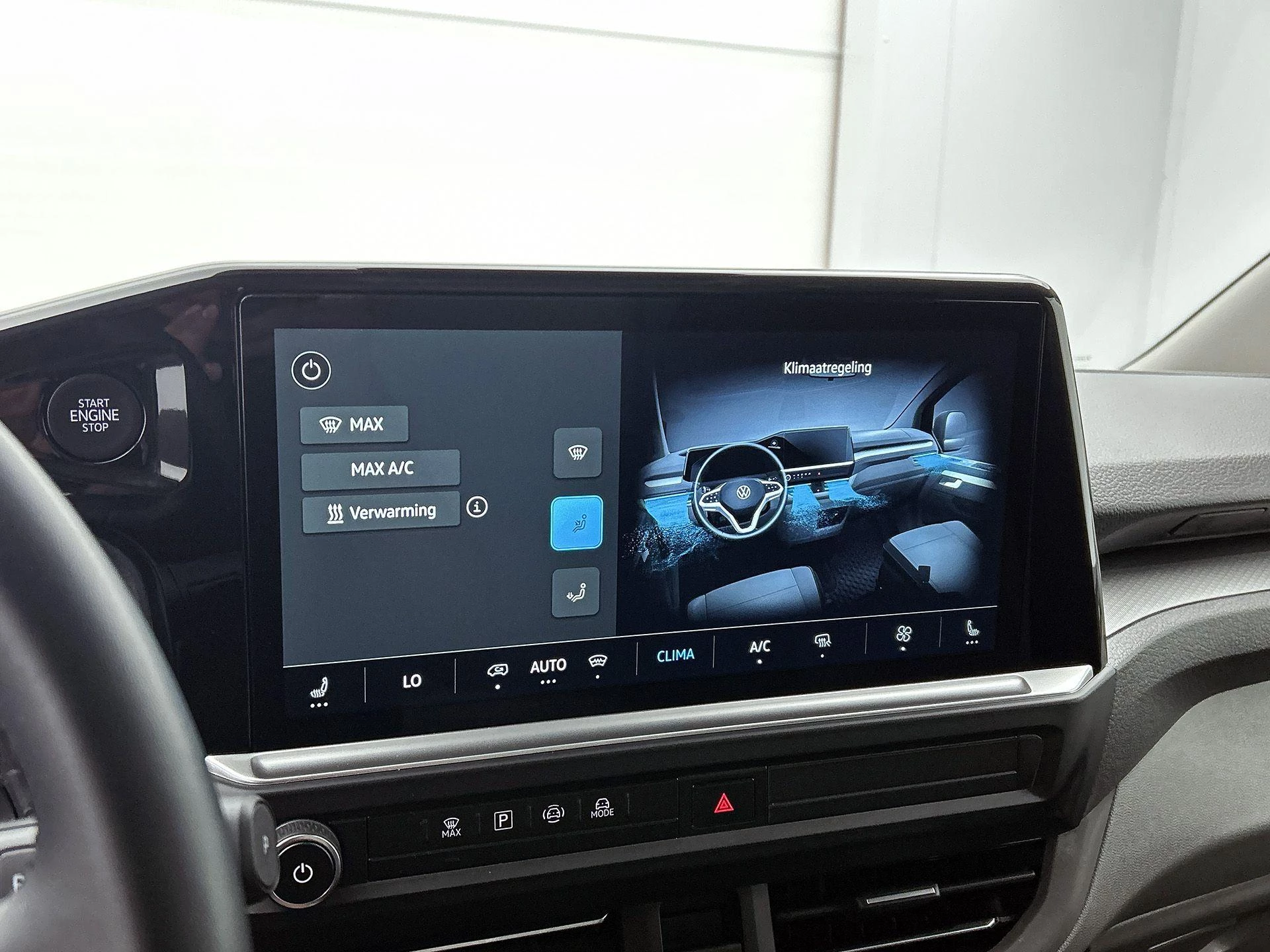 Volkswagen-e-Transporter-image-24