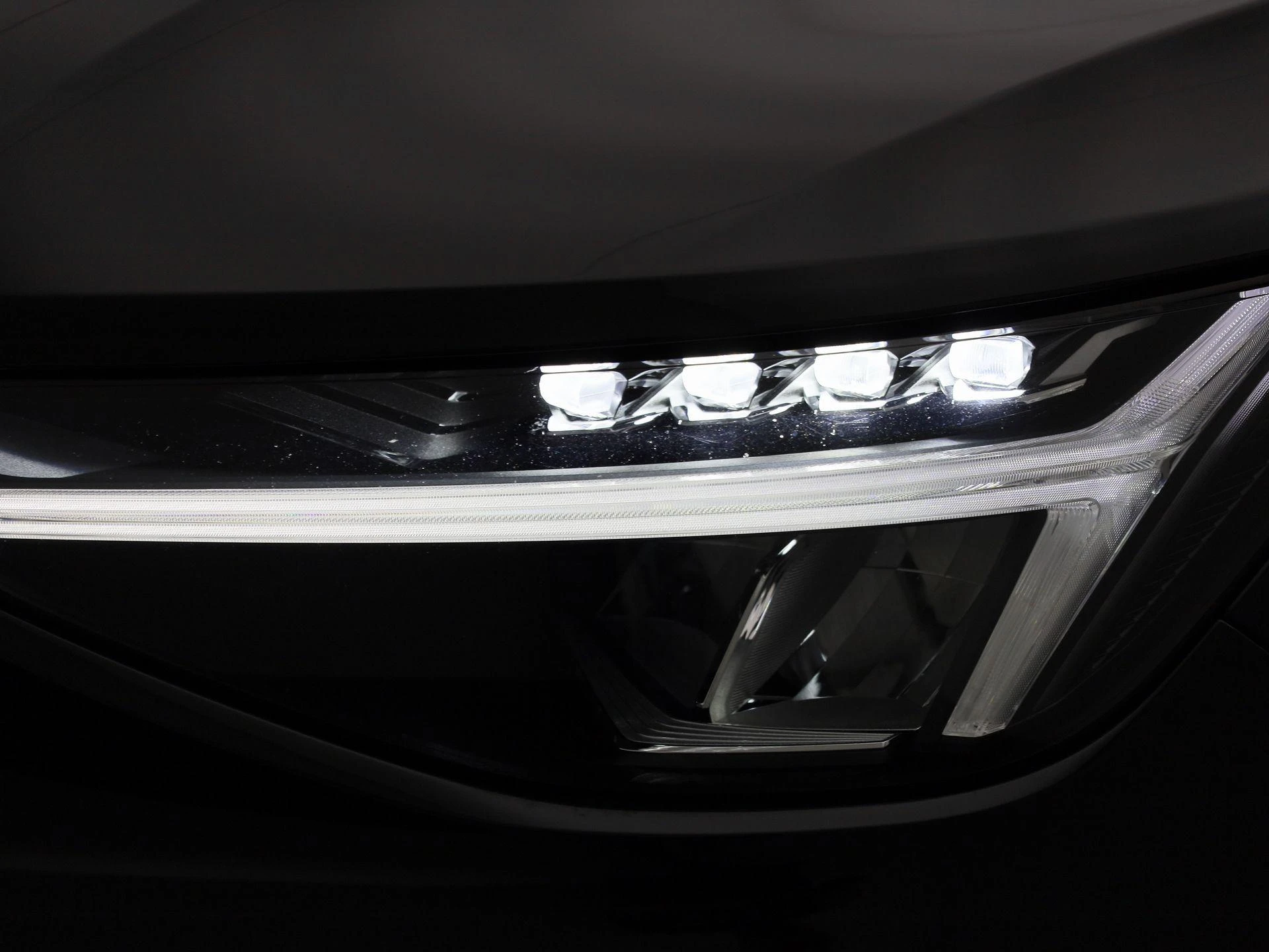 Volvo-XC40-image-15