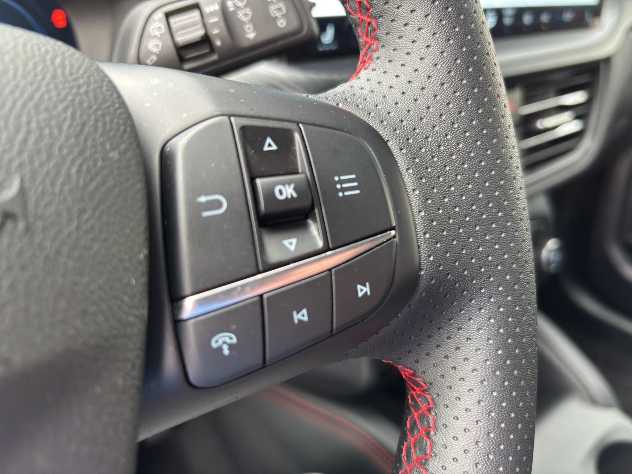 Ford Kuga ST-Line Plug-in*LED-MATRIX*KAM*NAVI*WINTER-PKT.