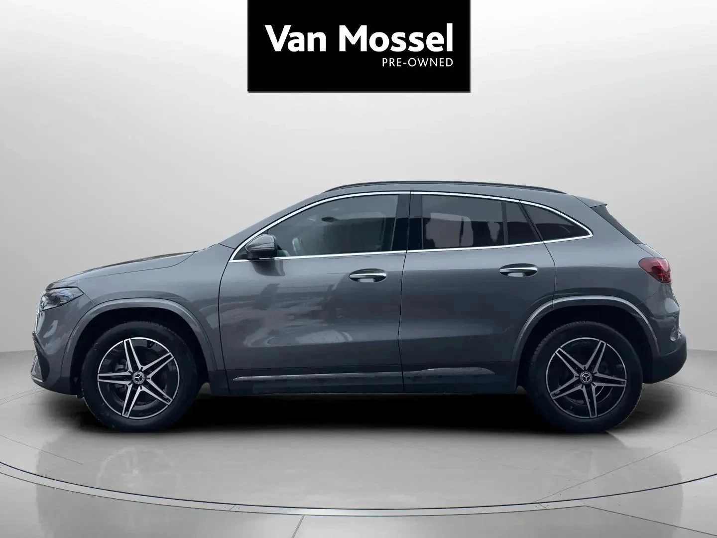 Mercedes-Benz-EQA-image-7