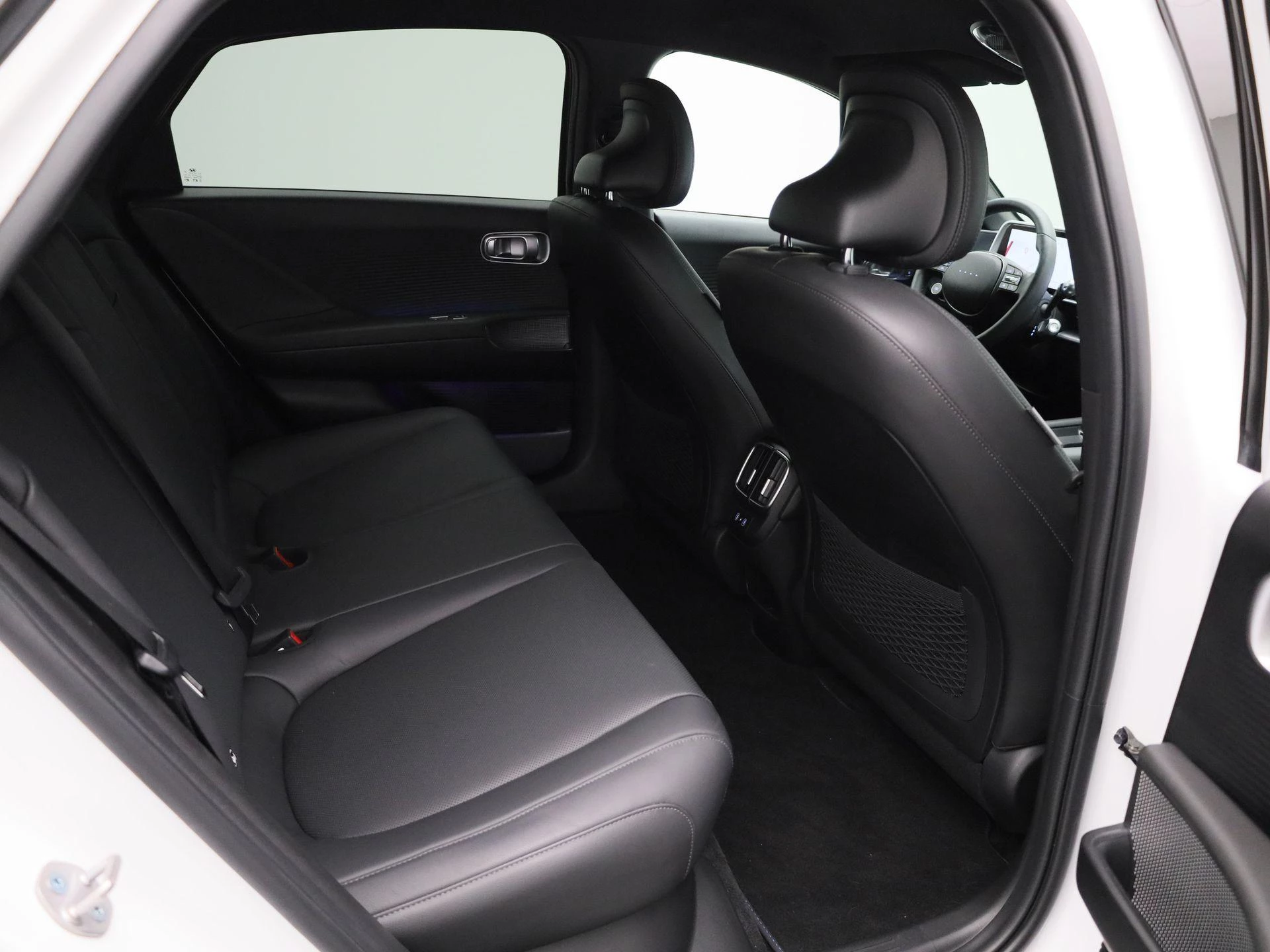 Hyundai-IONIQ 6-image-37