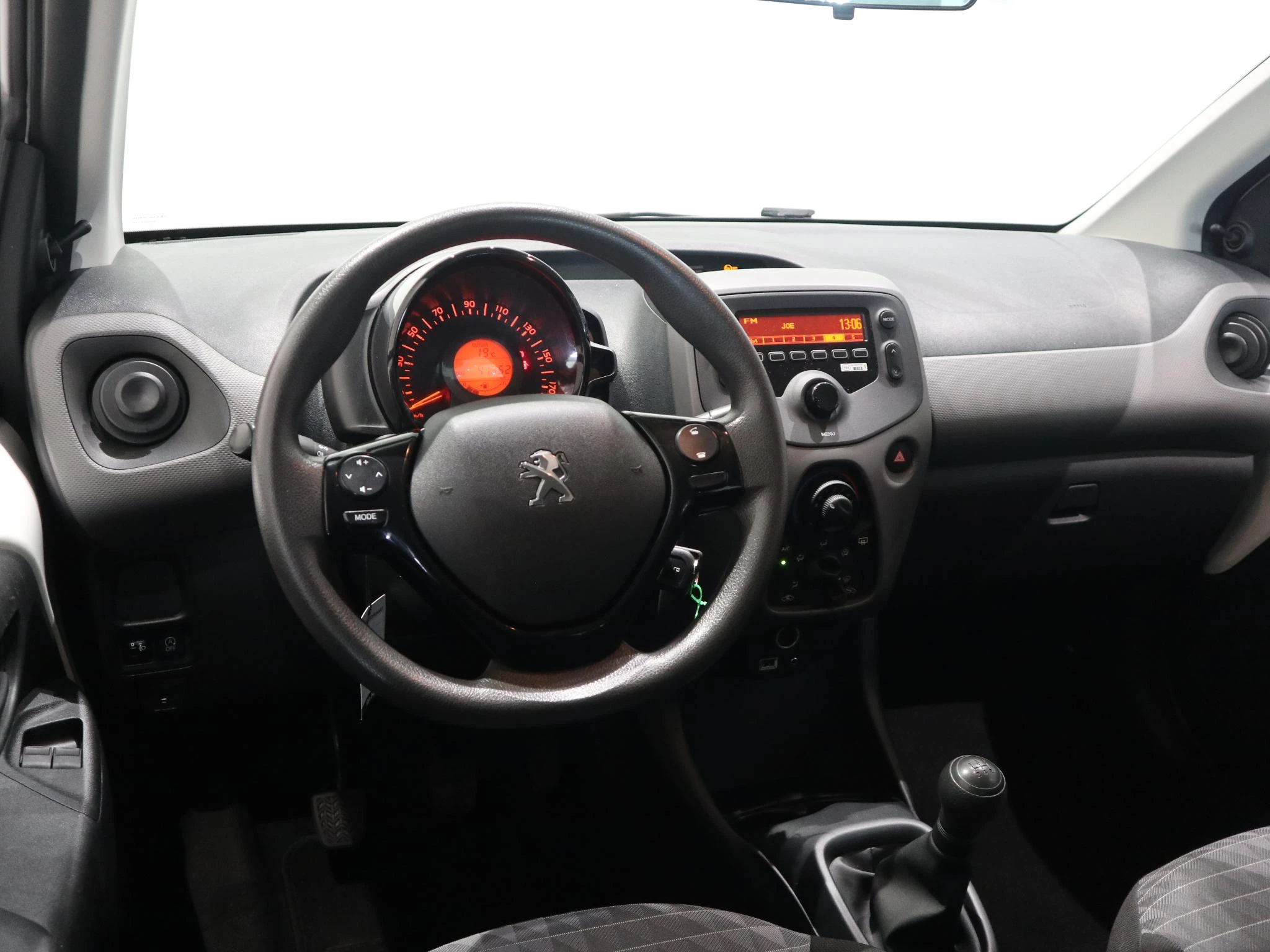Peugeot-108-image-16