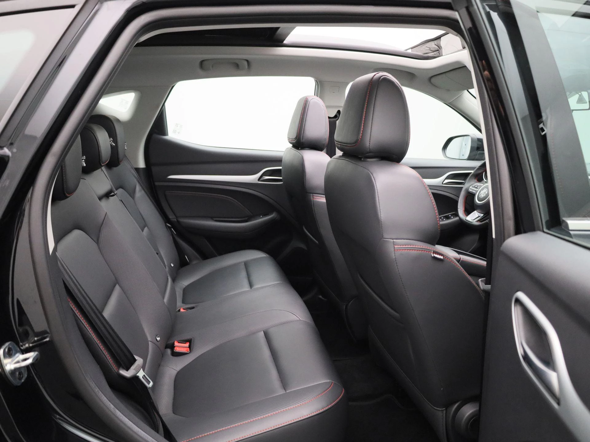 MG ZS EV Long Range Luxury 70 kWh