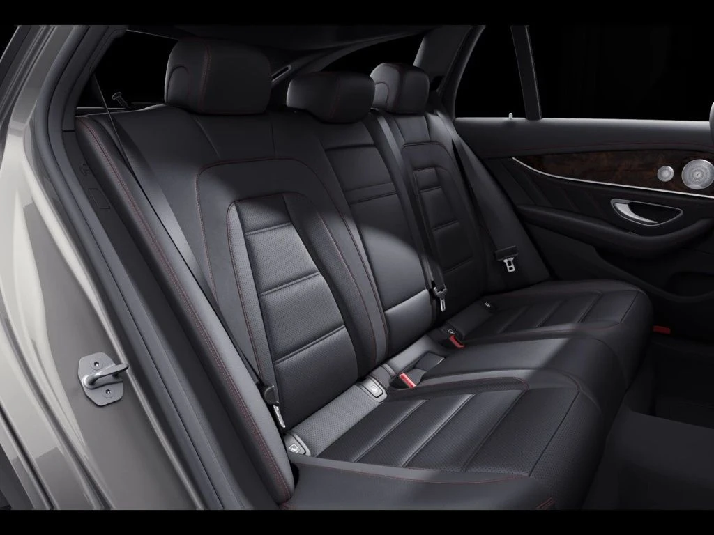 Mercedes-AMG-E-Klasse 53-image-11