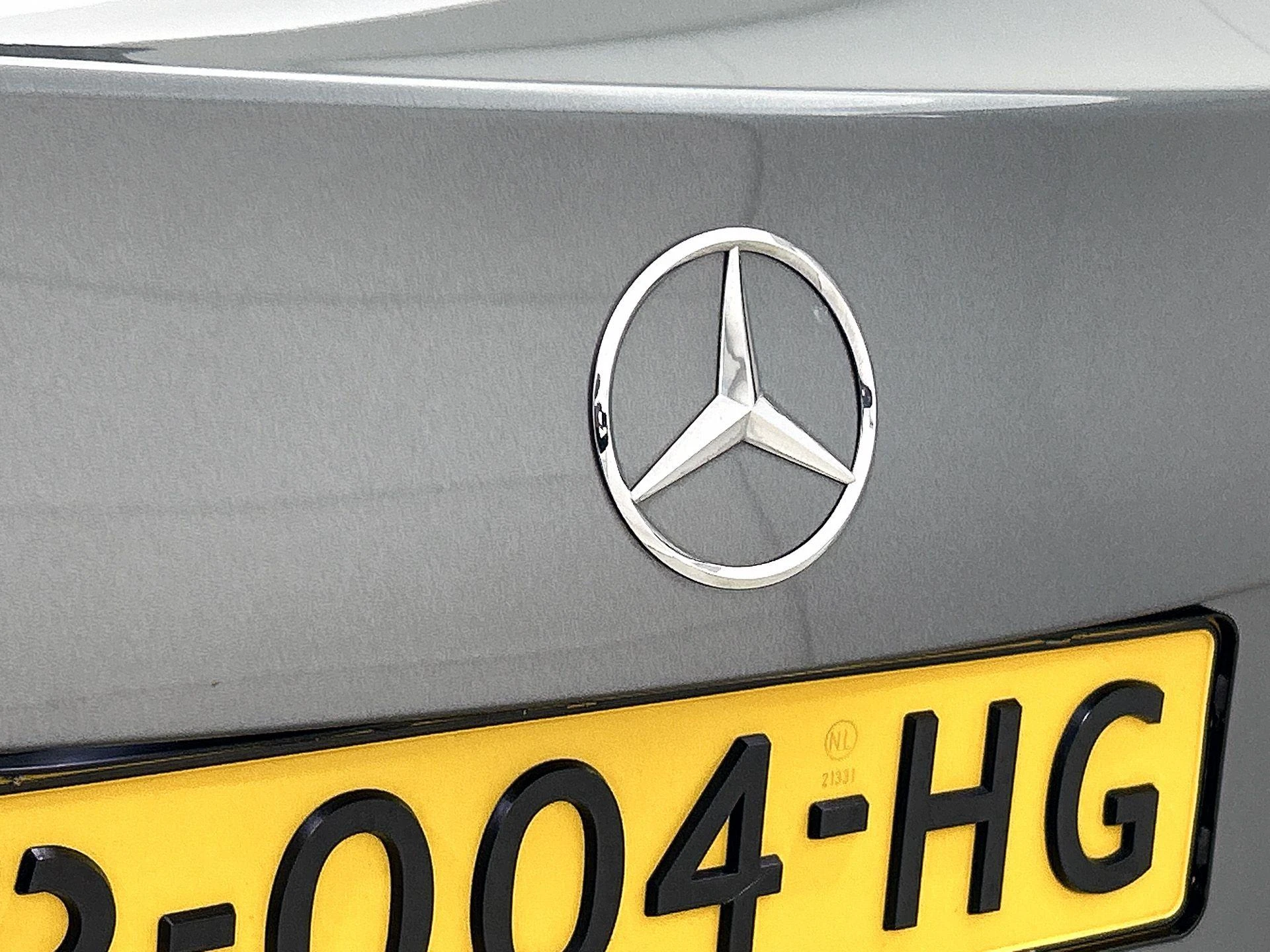 Mercedes-Benz-C-Klasse-image-28