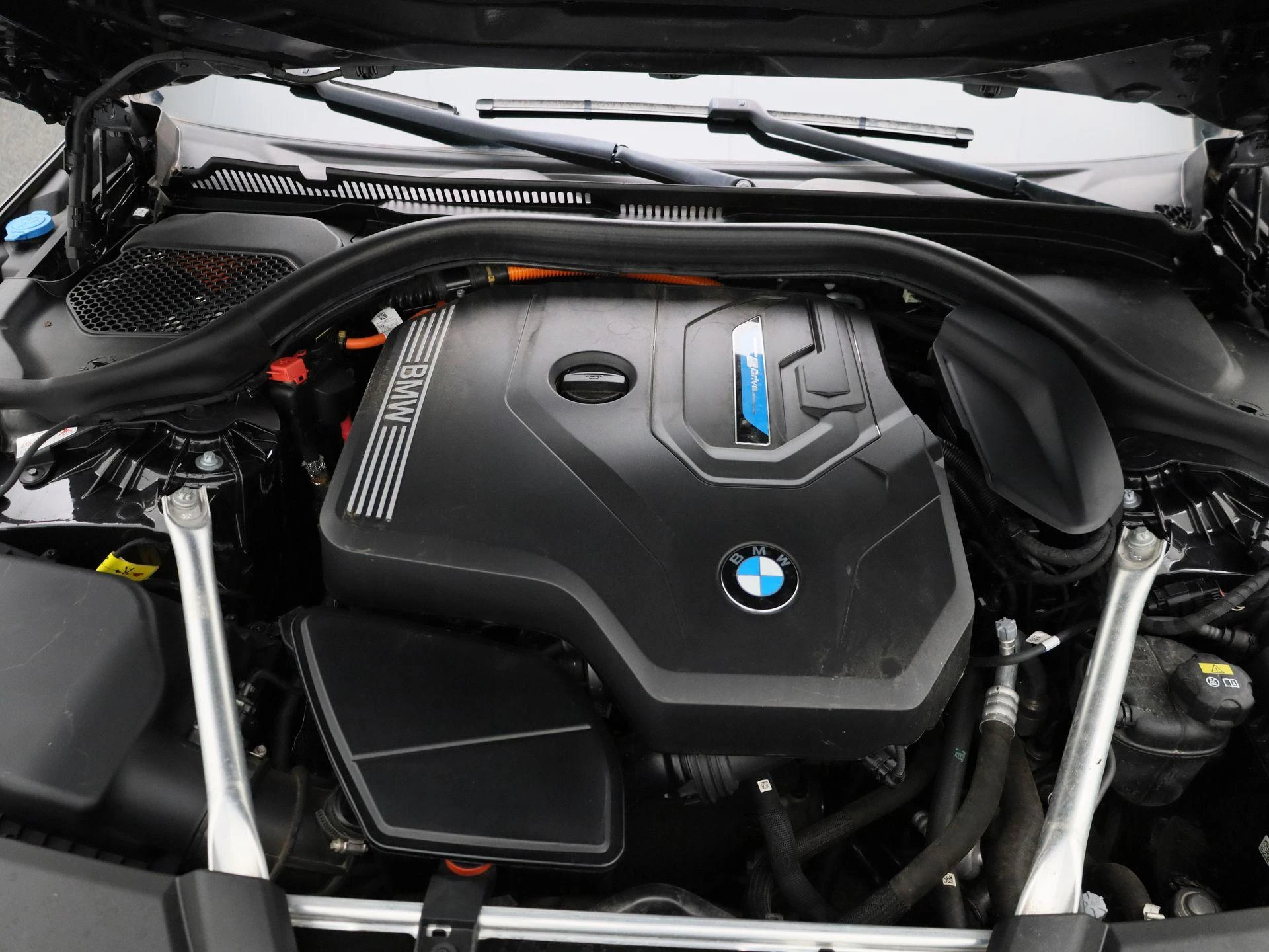BMW-Série 5-image-57