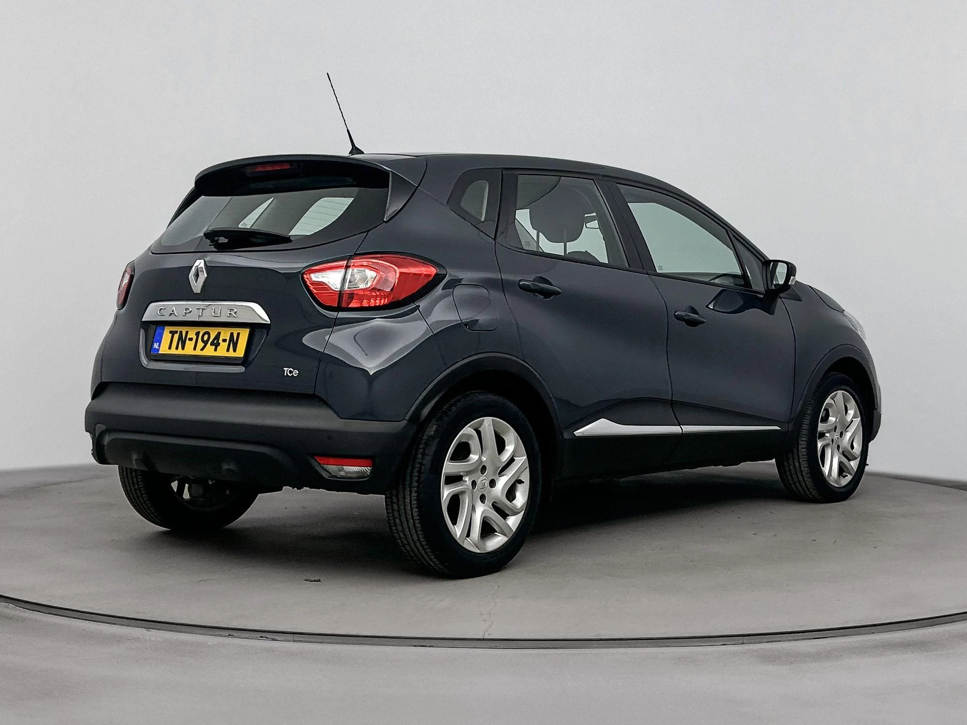 Renault-Captur-image-6