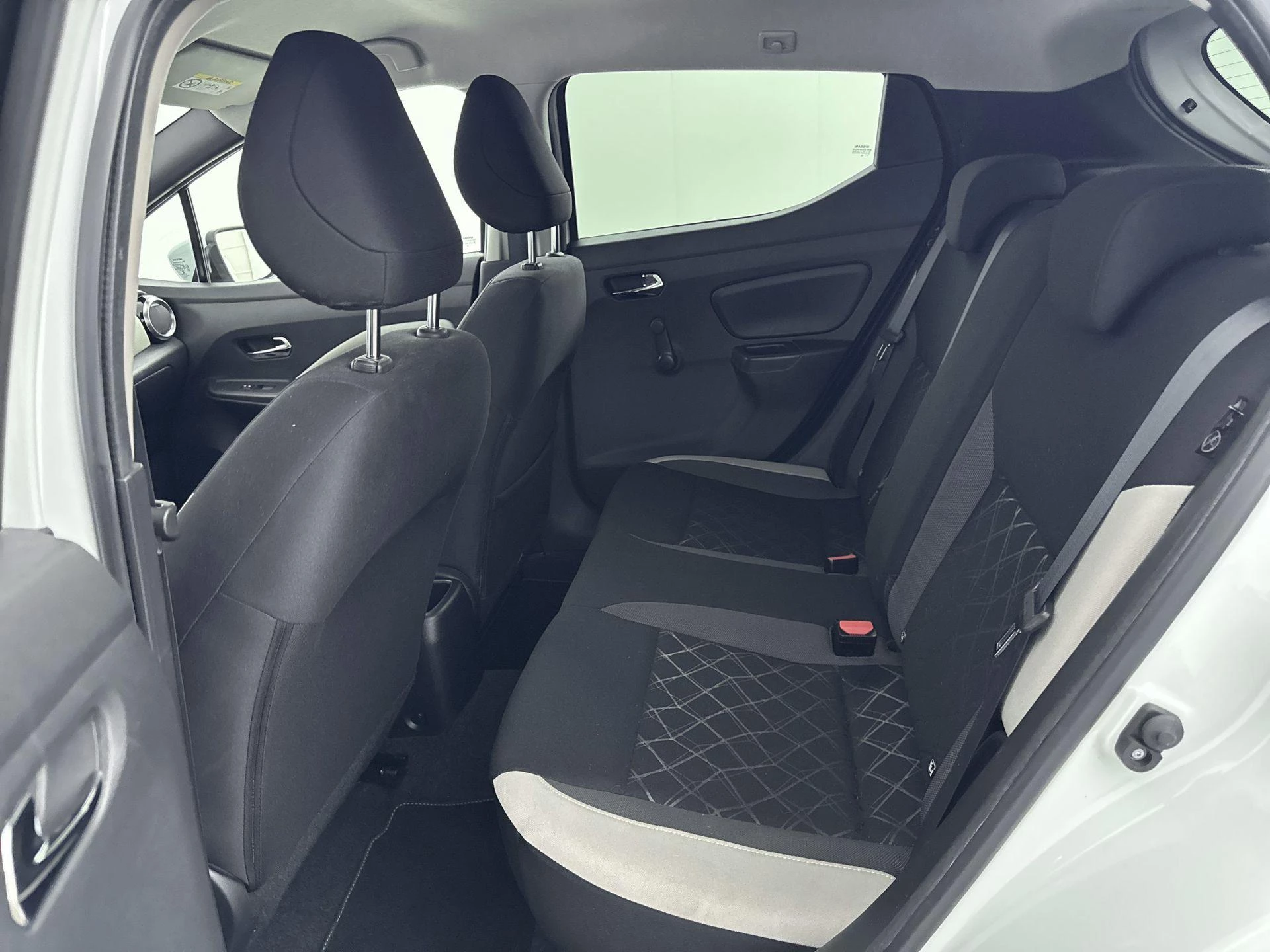 Nissan-Micra-image-27