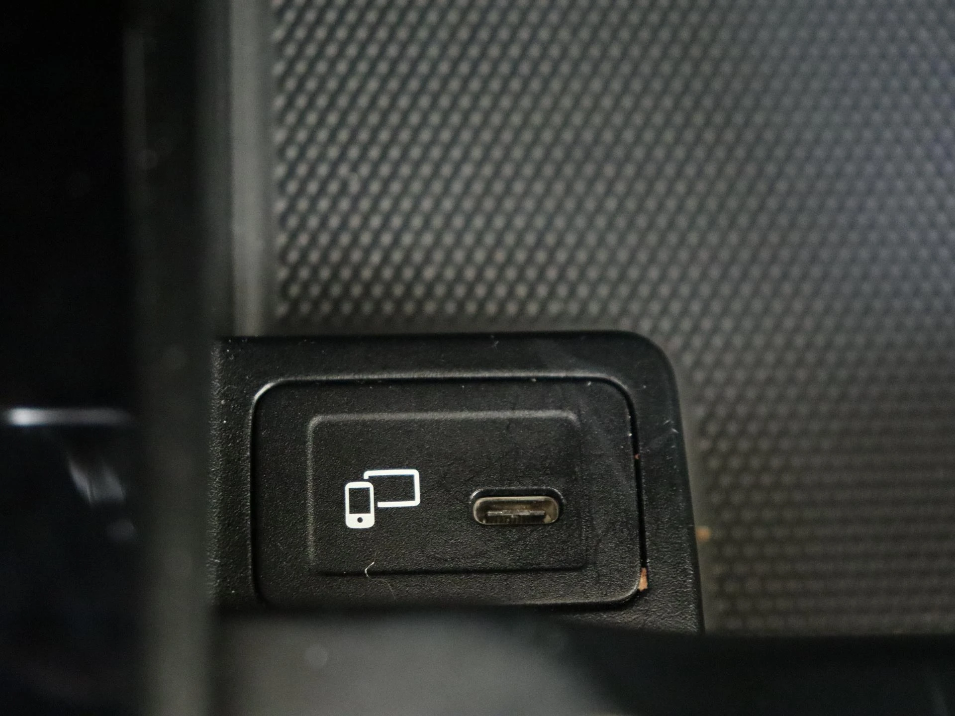 Mercedes-Benz-A-Klasse-image-25