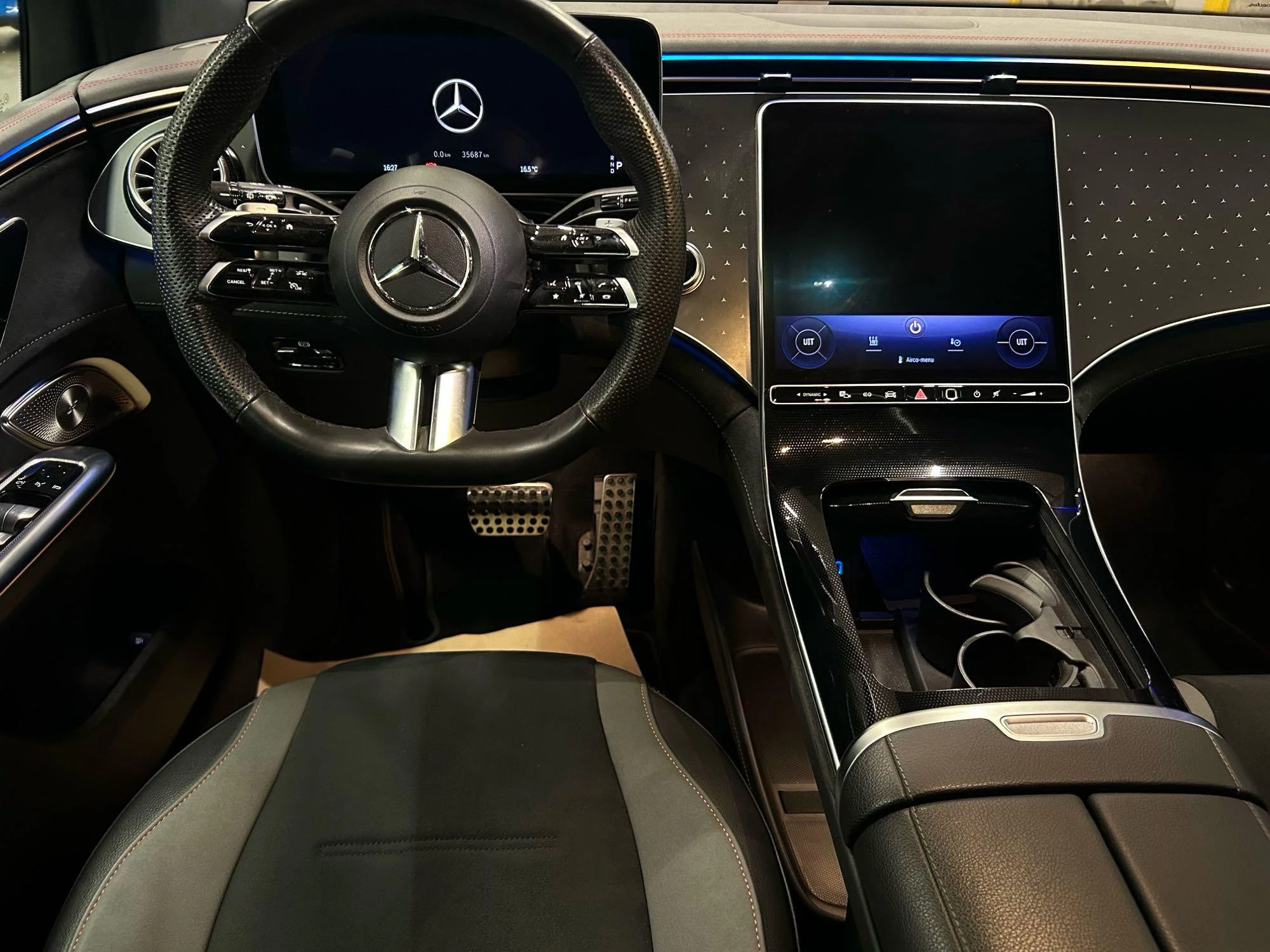 Mercedes-Benz-EQE-image-9
